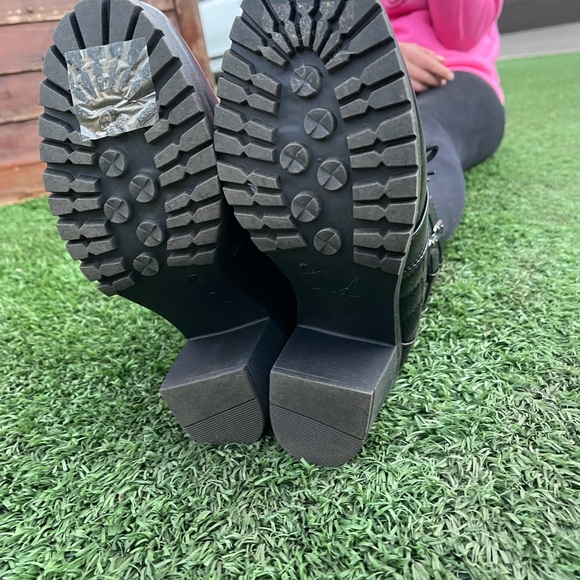 Olivia & Kate Moto Ankle Boots NWOT 8.5 - Picture 9 of 9